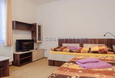Apartamenty i restauracja Rezac