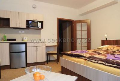 Apartamenty i restauracja Rezac