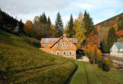 Lovecká chata i Supraphon