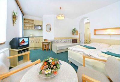 Pensjonat Restaurant i Apartamenty Karolina